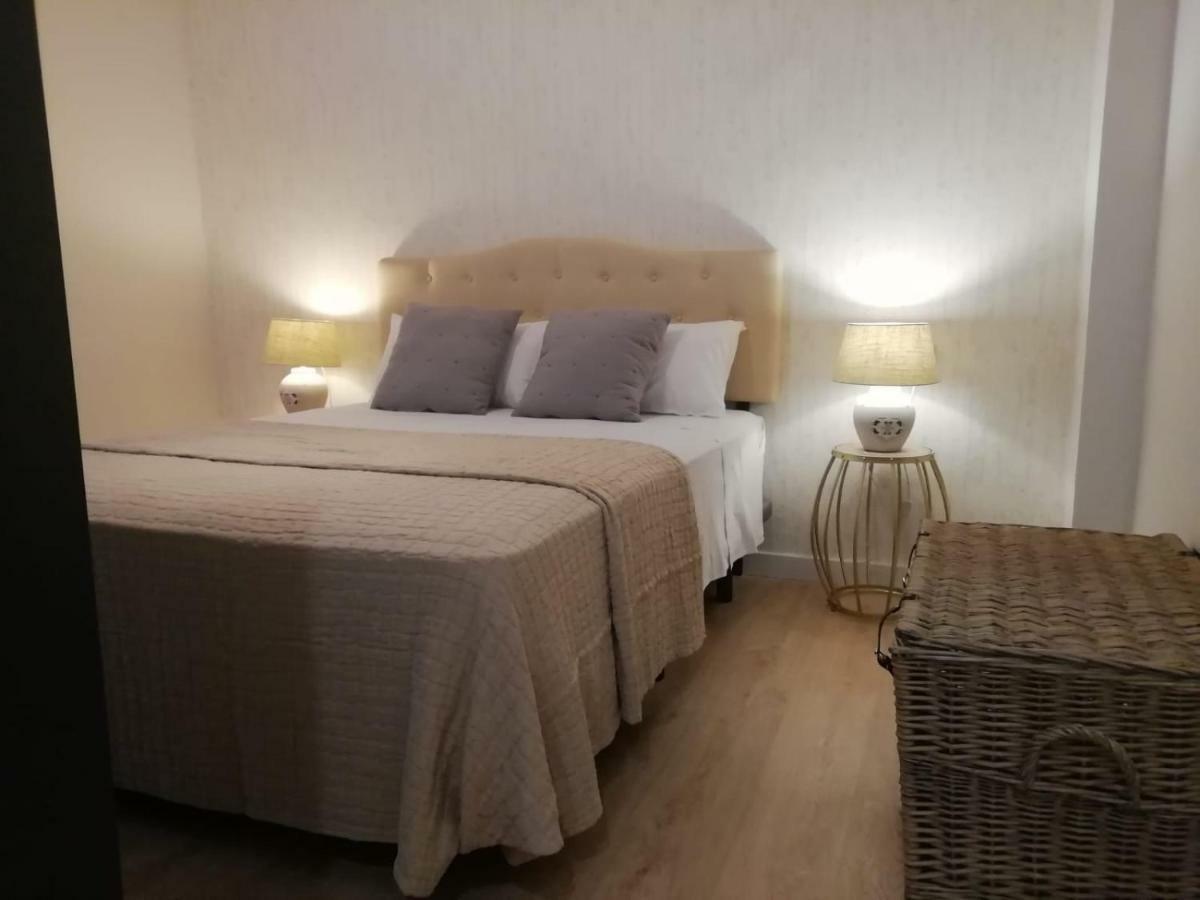 Lobos Apartment Granada